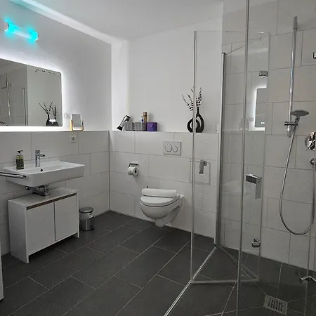 High Class - Design - Favorite Place - Full Equipment - Public Transport Apartment Nuremberg